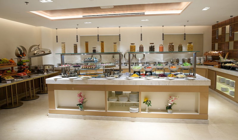 Royal Mansoura Residence Hotel, Doha, Катар