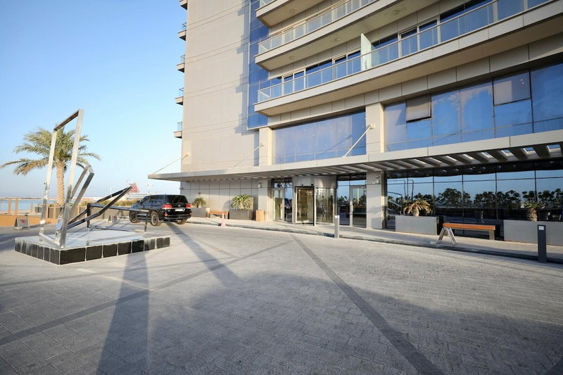 Waterfront 2 Bed Apartment Sleeps 4 With Parking, Lusail, Qatar