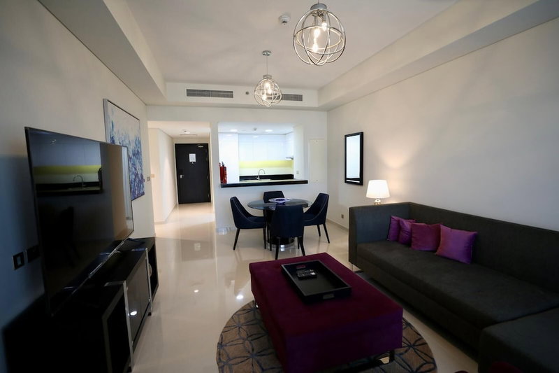 Waterfront 2 Bed Apartment Sleeps 4 With Parking, Lusail, Qatar