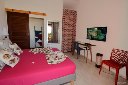 Poz Lagon - chambre d'hôtes - Bungalow pour 2 personnes - Jacuzzi privatif - petit déjeuner - Vue sur le lagon, La Saline les Bains, Reunion