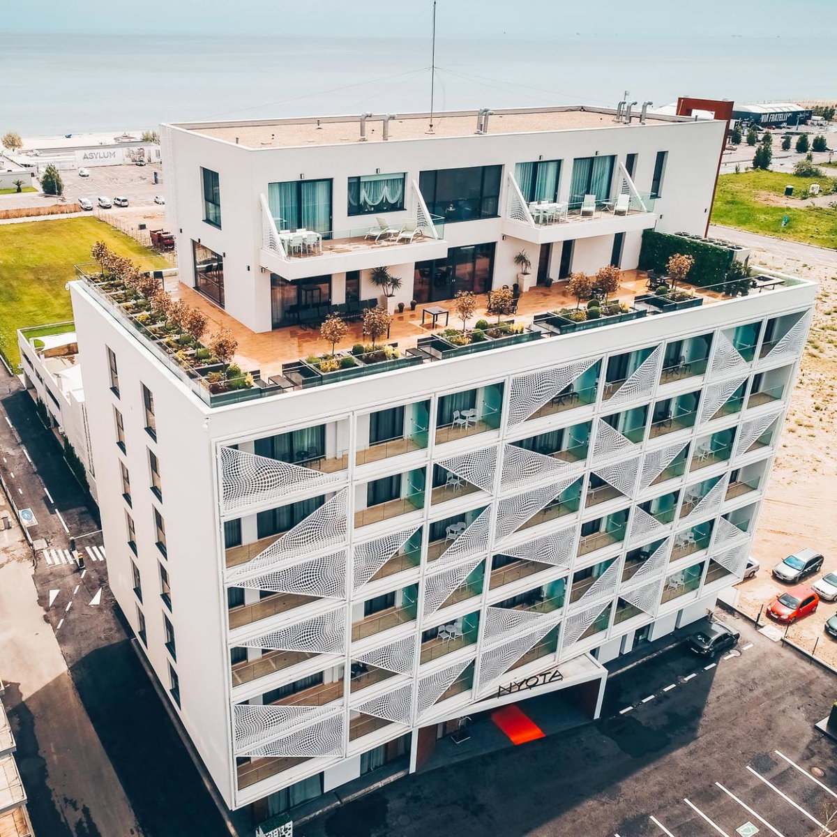 Nyota Hotel & Conference Center, Romania