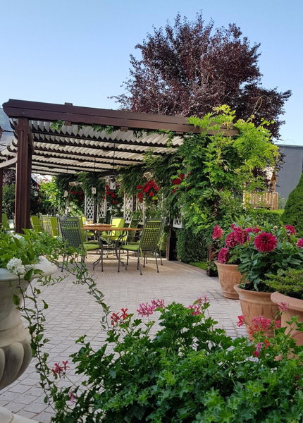 Hotel Sonnenhof, Suceava, Romania