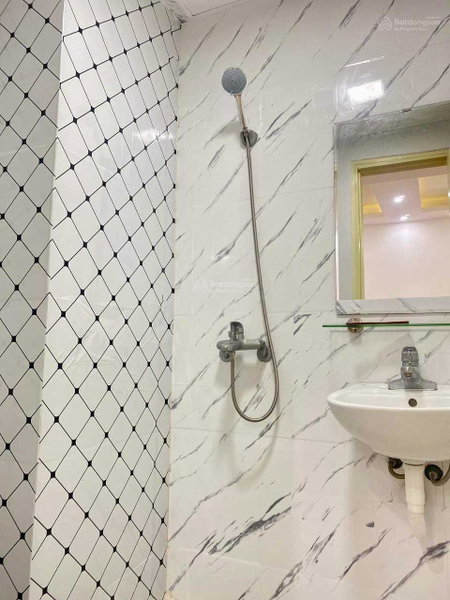 Apartment for sale in Ha Dong, Vietnam · HH4 Linh Dam · 2 rooms, 1 bath
