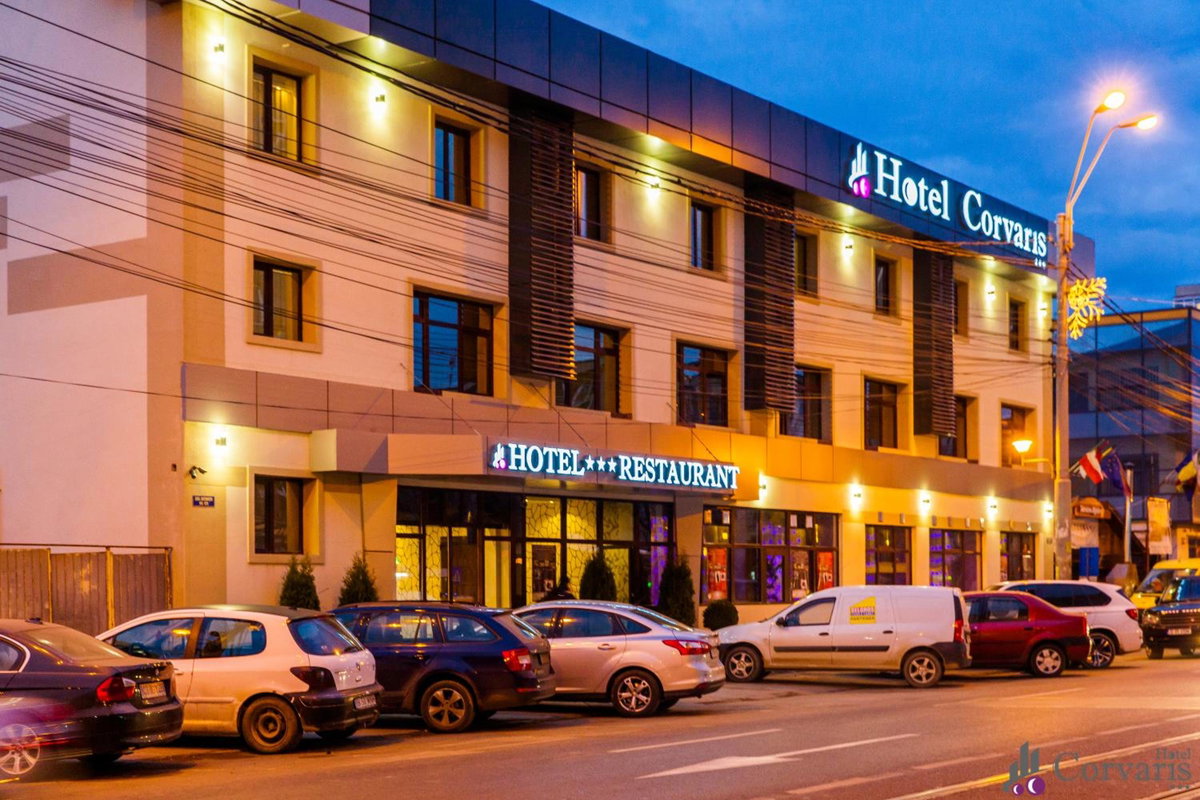 Hotel · Hotel Corvaris, Sector 4