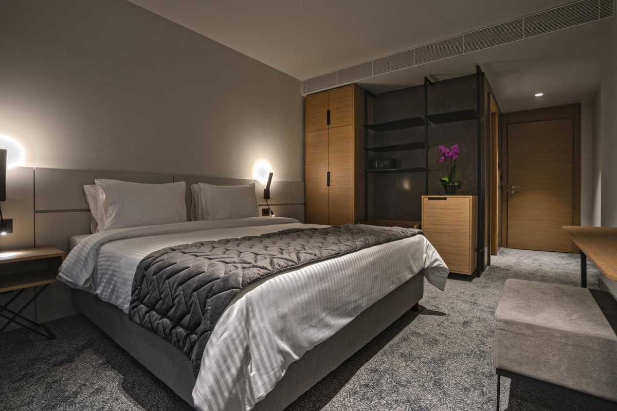 Hôtel · Hotel Mona Plaza, Belgrade