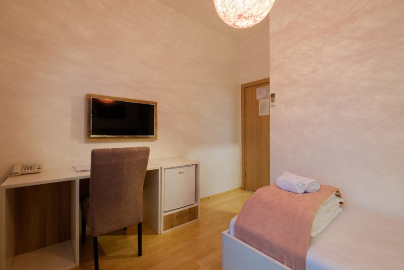 Airport Hotel Garni, Zemun, Сербия