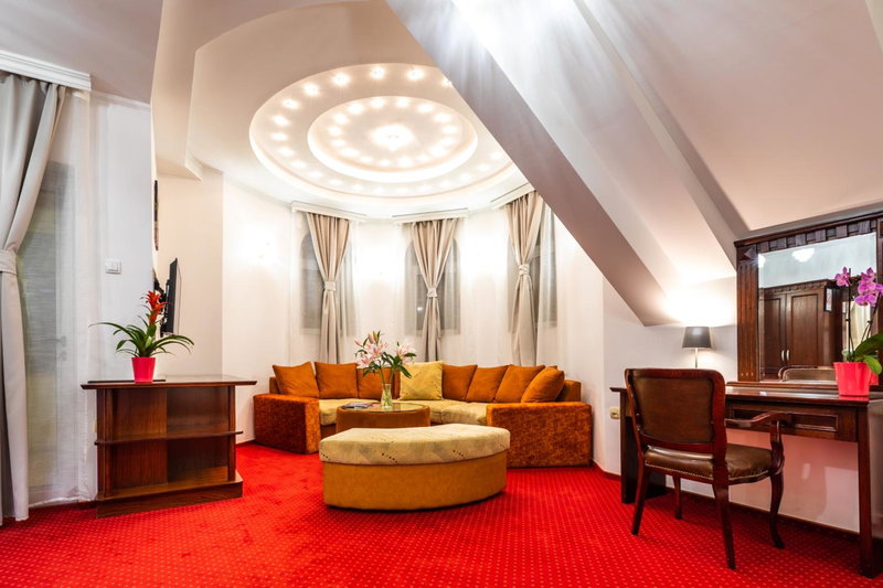 Garni Hotel Royal Crown, Subotica, Serbie