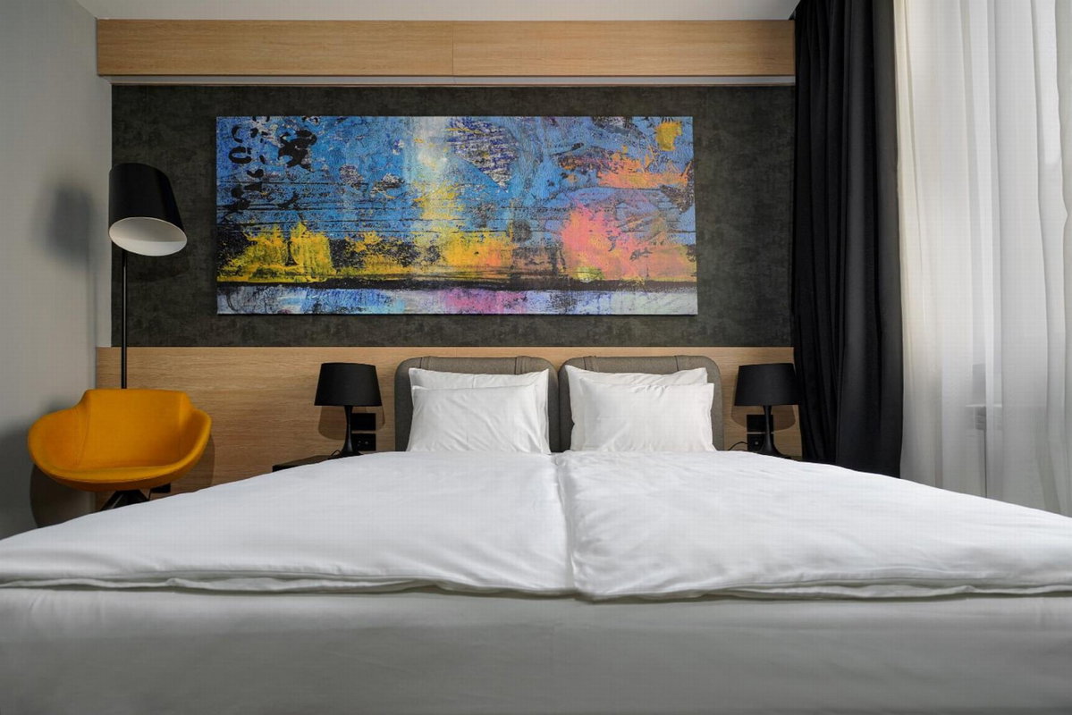 Maccani Black Luxury Suites, Serbia