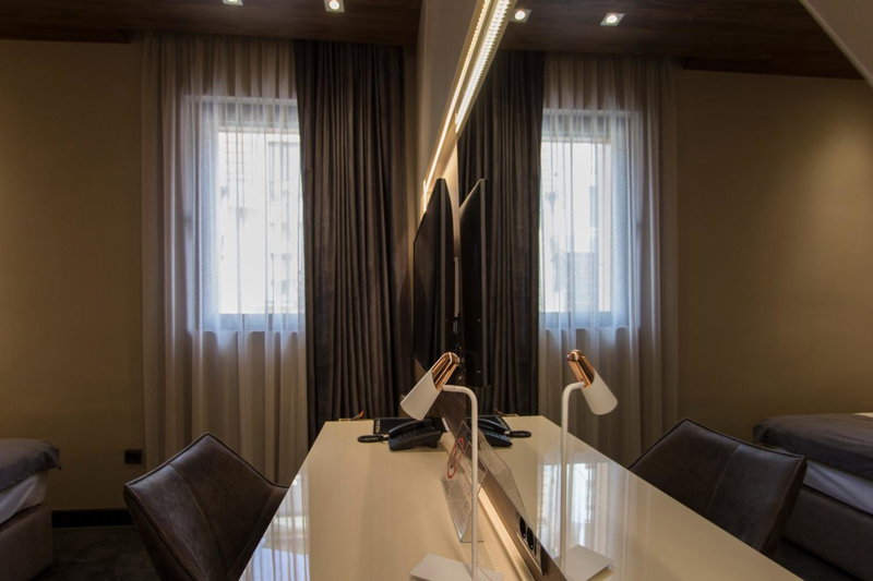 BOUTIQUE 25h by Eva stay 018, Nis, Serbien