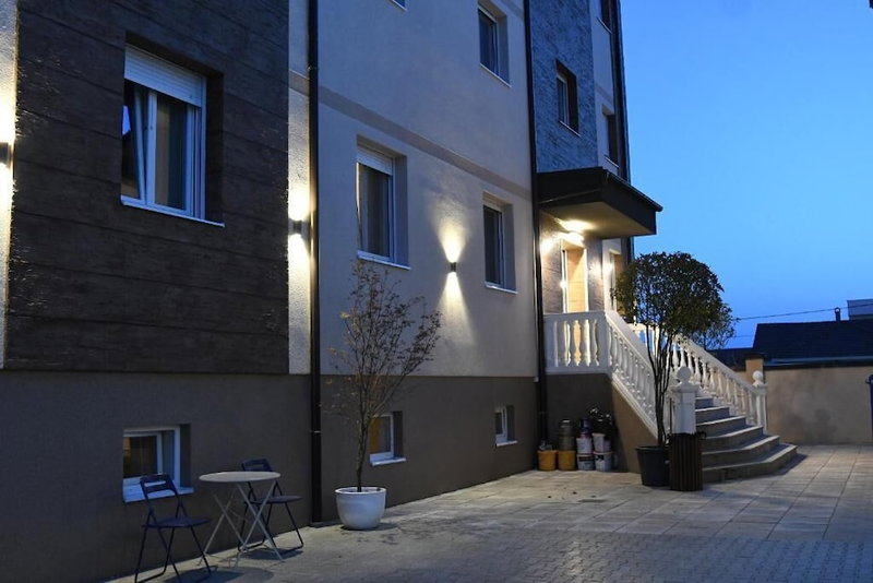 Kame Hotel Belgrade, Zemun, Serbie
