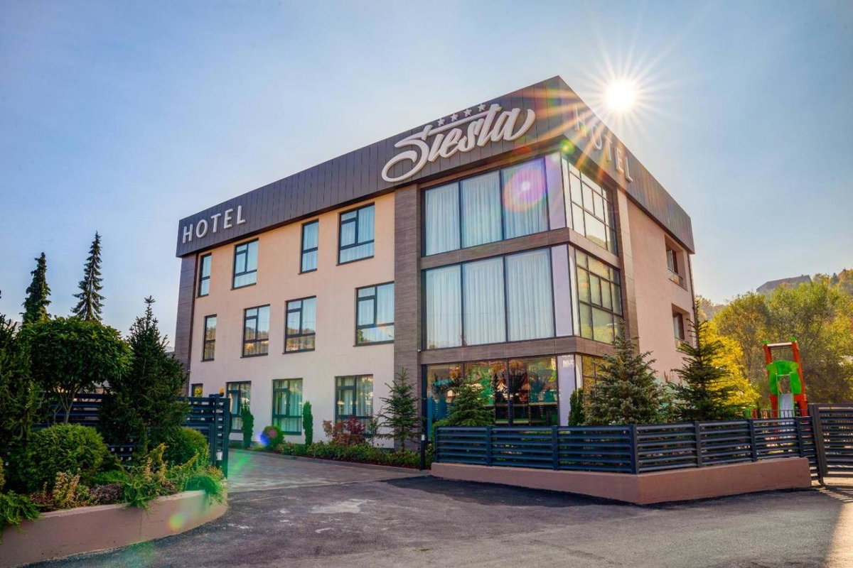 Hotel Siesta, Serbien