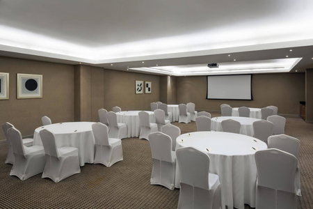 Sheraton Dammam Hotel & Convention Centre, Dammam, Саудовская Аравия