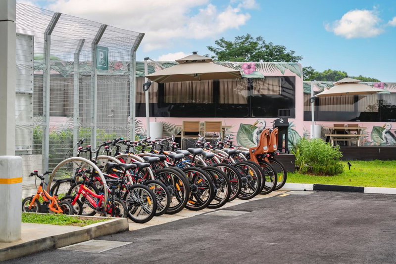 The Bus Collective, Singapur, Singapur