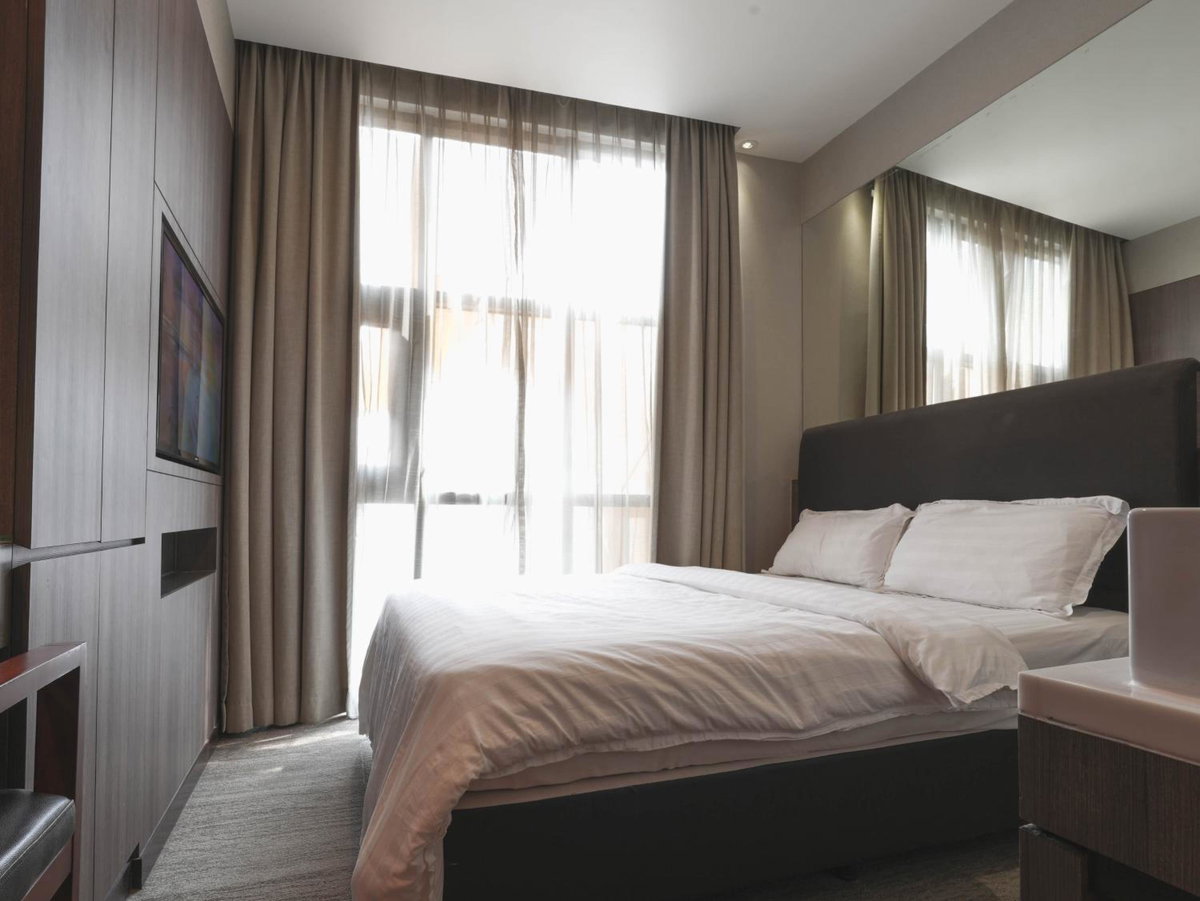 Amrise Hotel Kitchener, Check In 9PM, Check Out 8AM, Сингапур