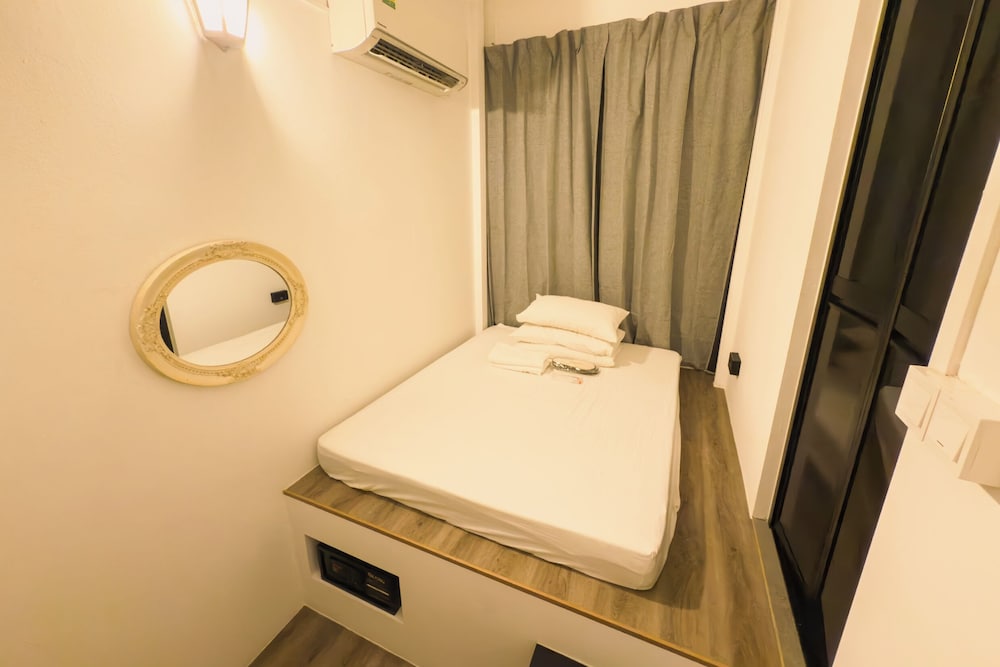 Blanc Inn, Сингапур