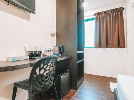 A Hotel Desker, Сингапур, Сингапур