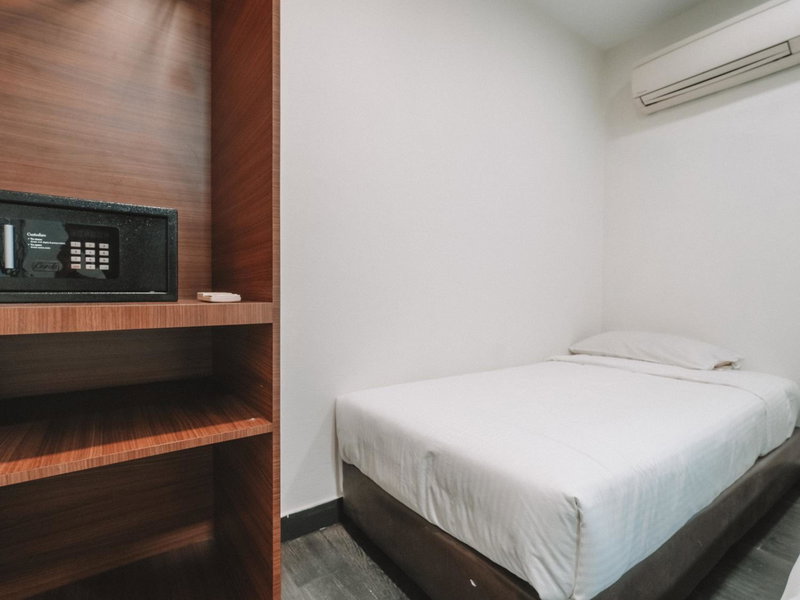 A Hotel Desker, Сингапур, Сингапур
