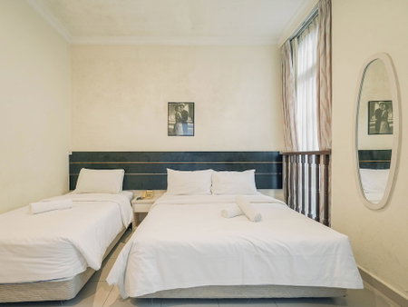 Asphodel Inn, Singapore, Singapore