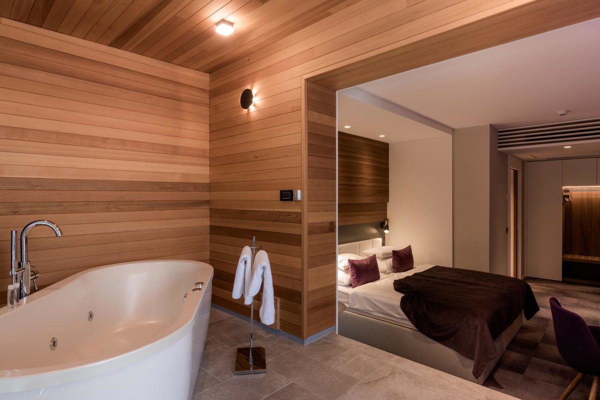 Hotel Nox, Slovenia