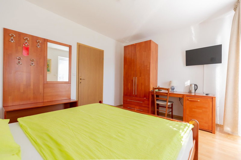 Nature Hotel Lukanc, Kranj, Словения
