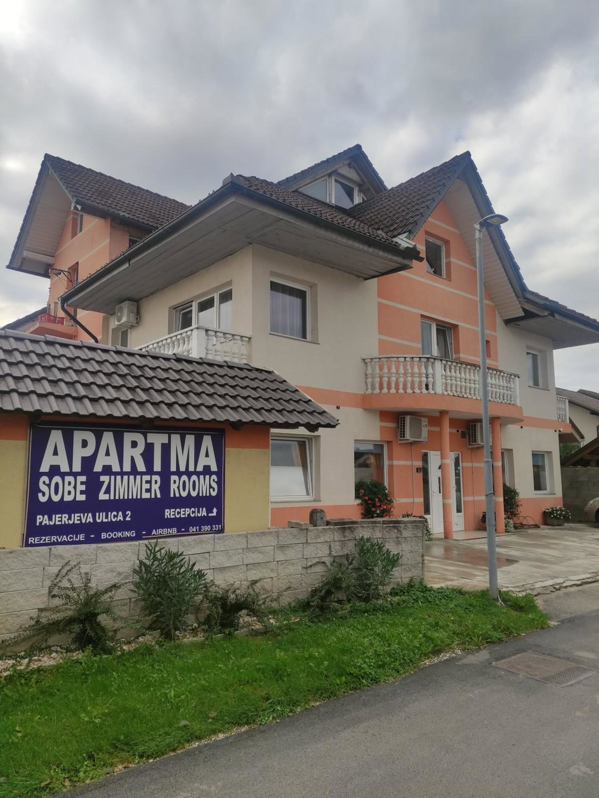 Hotel · Apartments Zupan, Kranj
