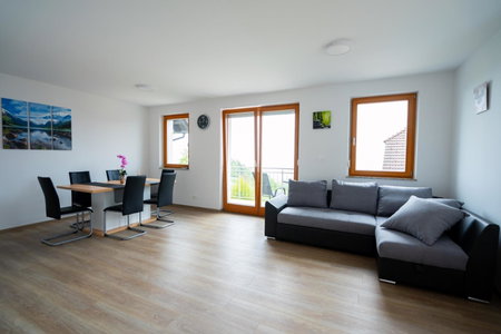 PJ Apartments & Wellness - Hot Tub & Sauna - Free Parking, Cerklje na Gorenjskem, Slovenia