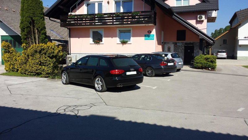 Rooms & Apartments Jana, Kranj, Словения