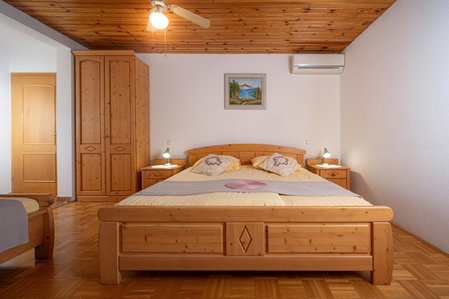 Rooms & Apartments Pr Matjon, Kranj, Slowenien