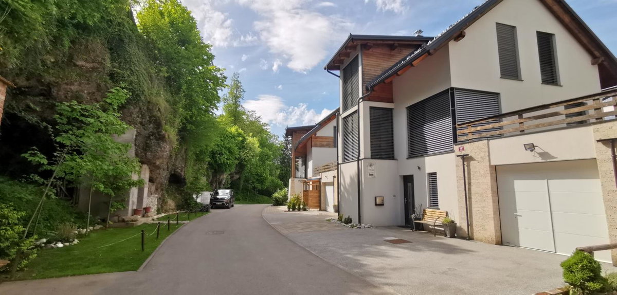 Hotel · 7thMill Apartments, Kranj