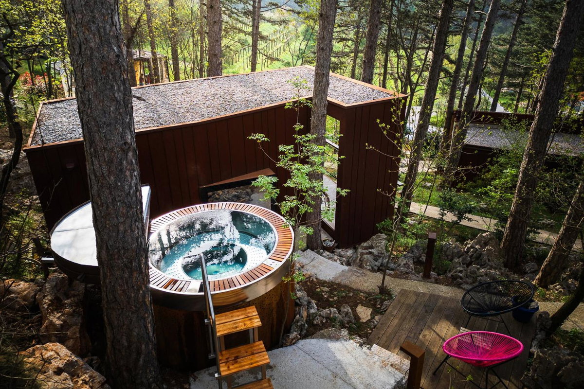 Theodosius Forest Village - Glamping in Vipava valley, Slovénie