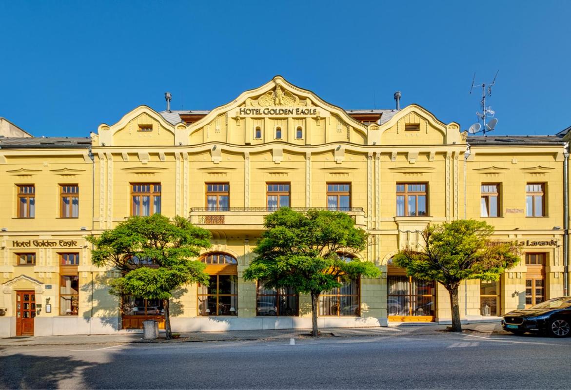 Hotel · Hotel Golden Eagle, Levice