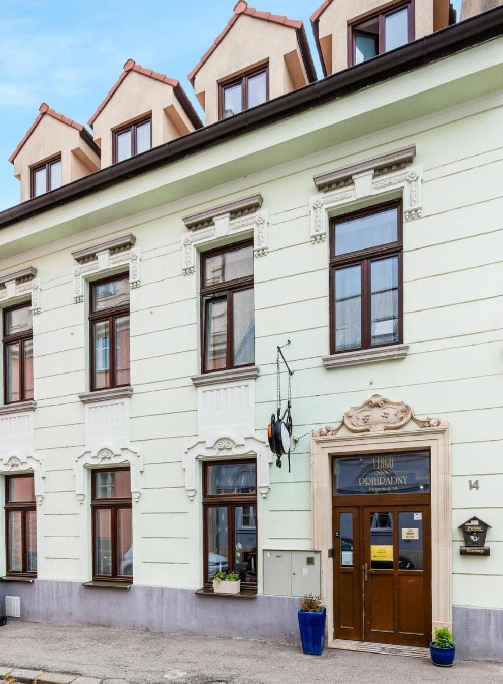 Hotel · Garni Hotel VIRGO, Bratislava