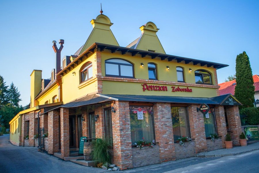 Penzión Wellness & Restaurant Zoborská, free parking, Nitra, Slovakia