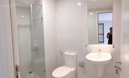 Apartment for sale in Nha Be, Vietnam · Masteri An Phu · 2 rooms, 2 baths