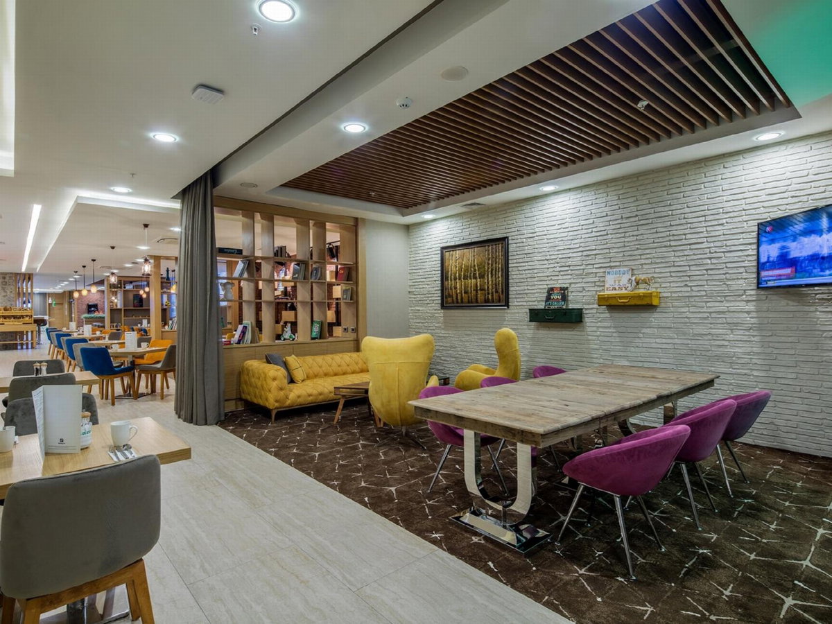 Hotel · Holiday Inn Antalya - Lara by IHG, Muratpasa