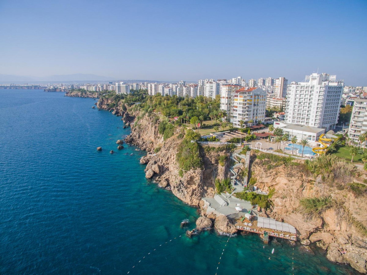 Hotel · Adonis Hotel, Muratpasa