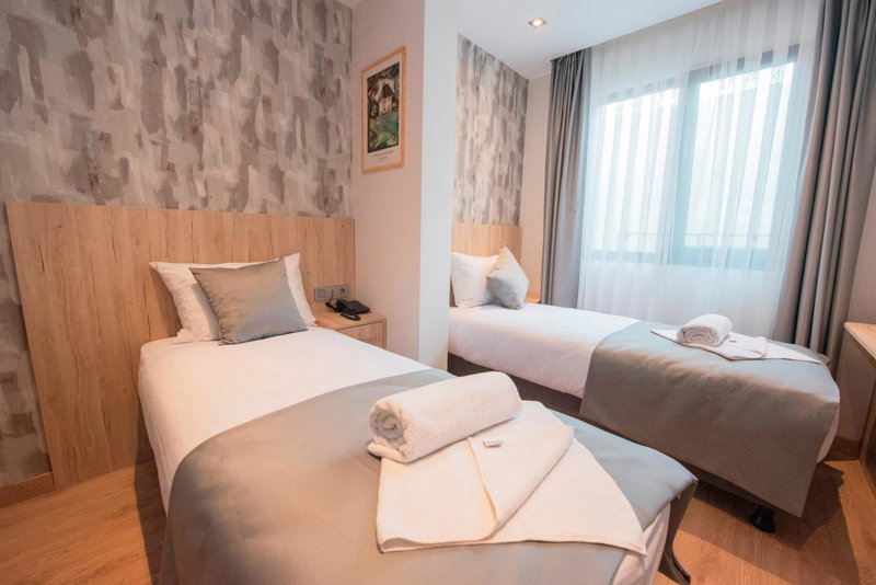 Mahya Hotel, Istanbul, Turkey