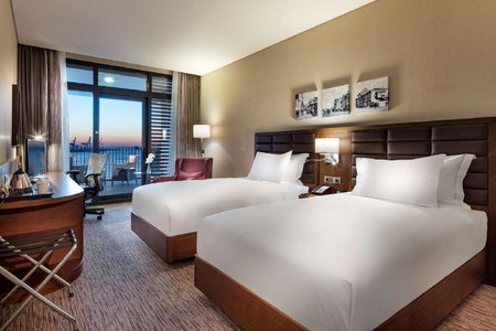 Hilton Garden Inn Izmir Bayrakli, Izmir, Turquía