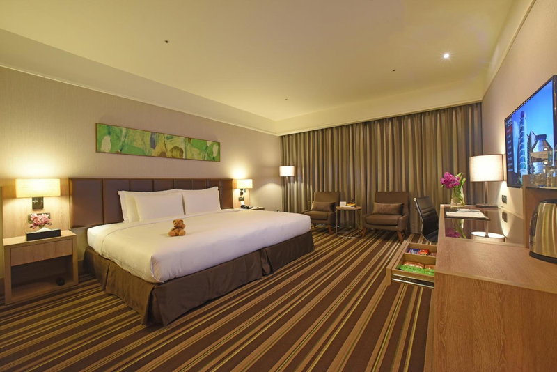 Fullon Hotel Taoyuan Airport Access MRT A8, Shulin, Тайвань
