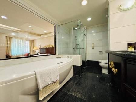 Royal Seasons Hotel Taipei ‧ Nanjing W., Taipei, 台湾