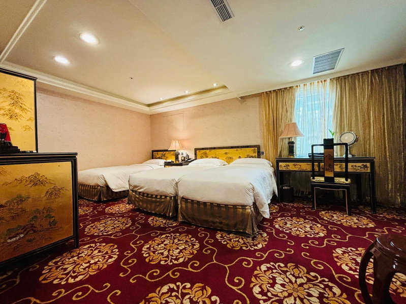 Royal Seasons Hotel Taipei ‧ Nanjing W., Taipei, 台湾