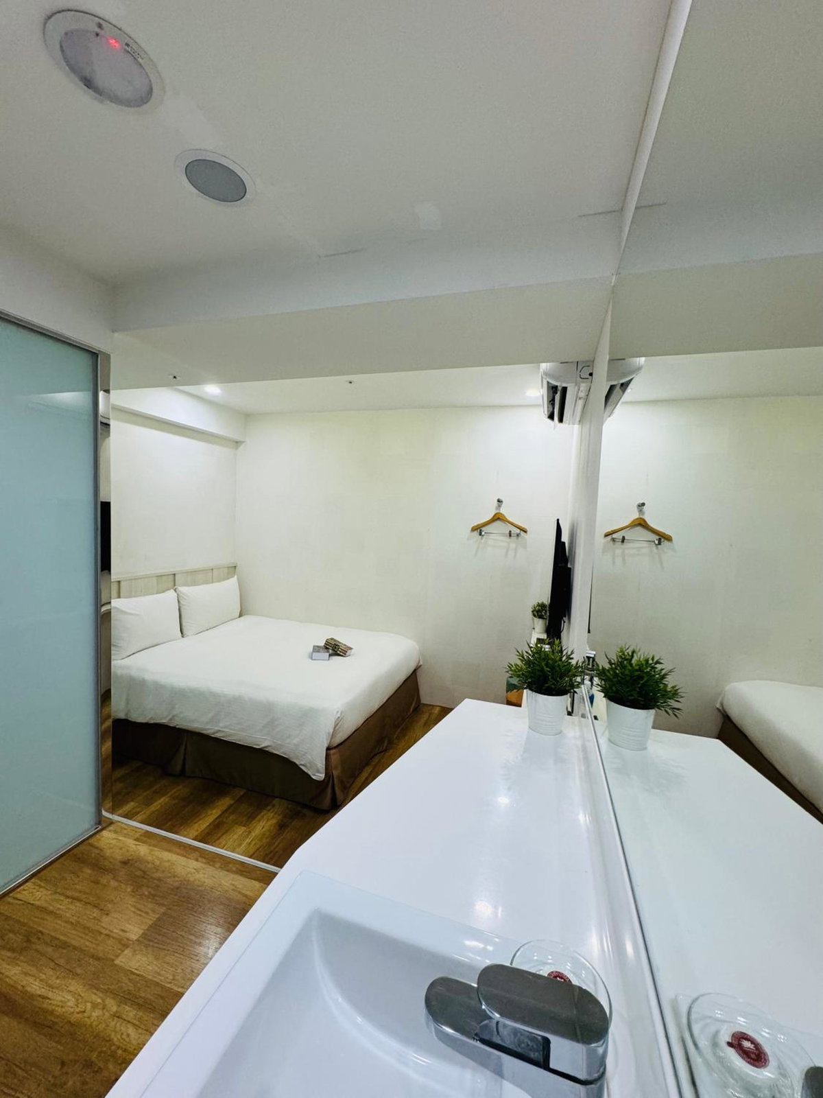 Apause Inn, Taiwan