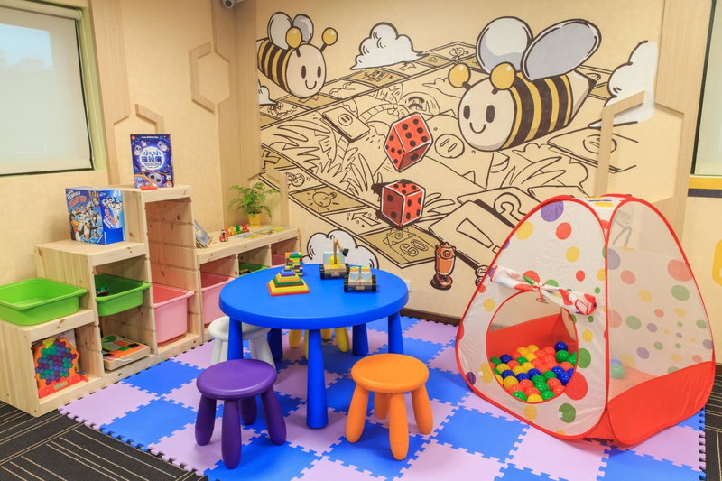 Bee House by Cosmos Creation - Taipei Main Station, Taipei, 台湾