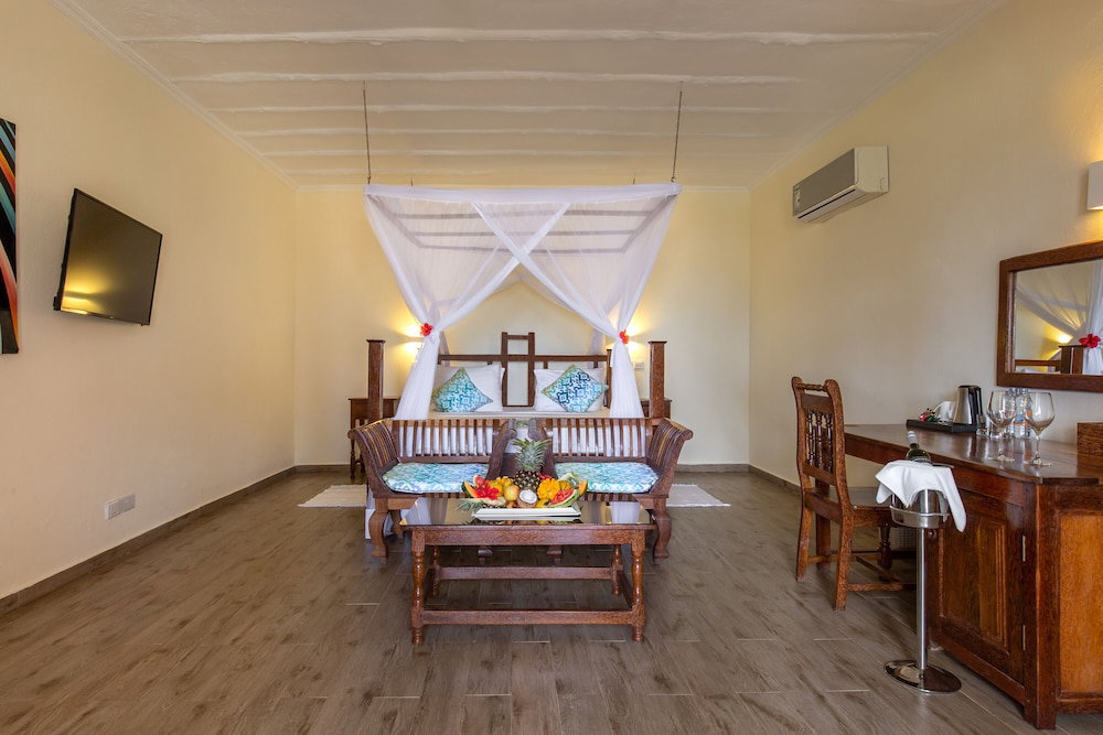 Kiwengwa Beach Resort, Tanzania