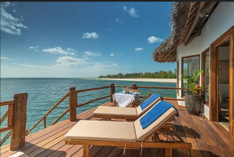 Konokono Beach Resort and Isaraya Over Water Villa, Michamvi, Tansania