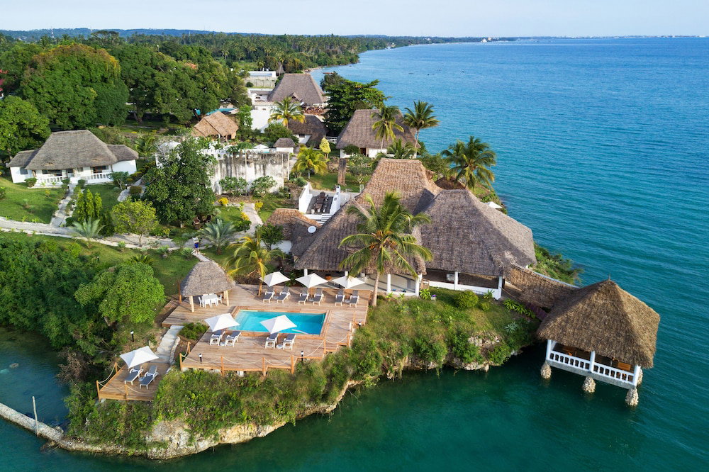 Hotel · Chuini Zanzibar Beach Lodge by NEWMARK, Bububu