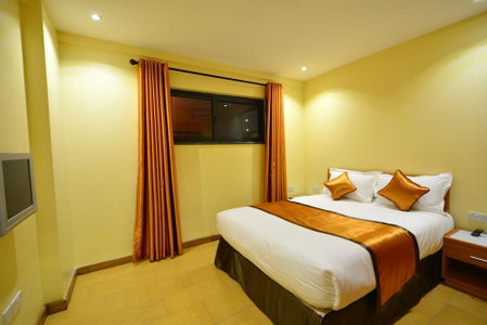 Bukoto Heights Apartments, Kampala, Уганда