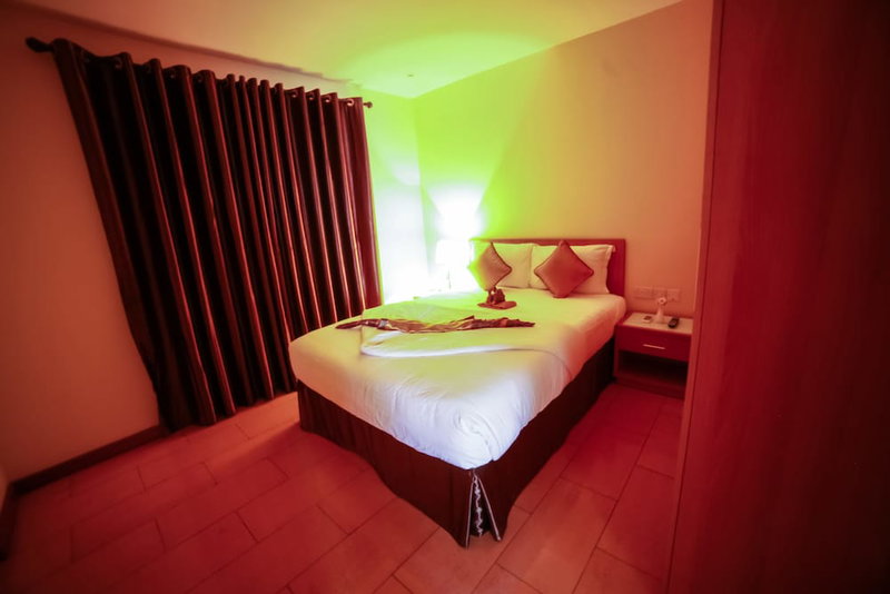 Bukoto Heights Apartments, Kampala, Уганда