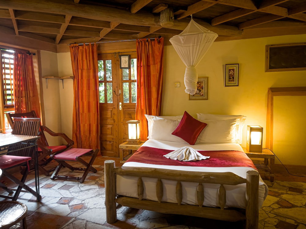 Forest Cottages, Uganda