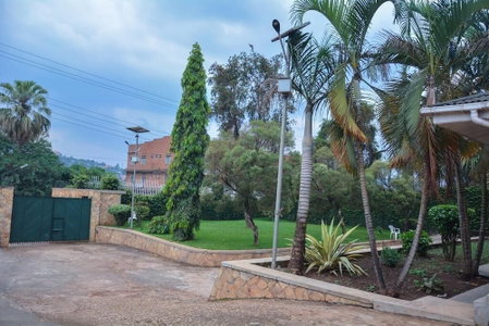SamWeb Bed and Breakfast, Kampala, Uganda